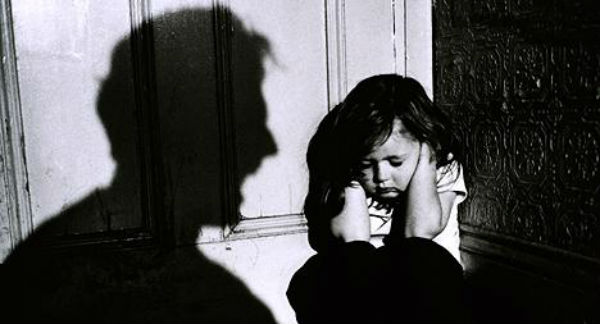 Σεξουαλική κακοποίηση παιδιών 
